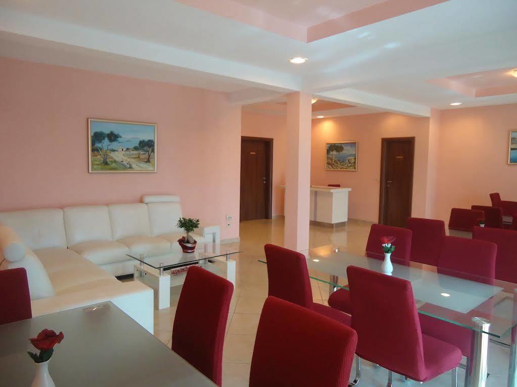 Villa Queen Trogir Exterior foto