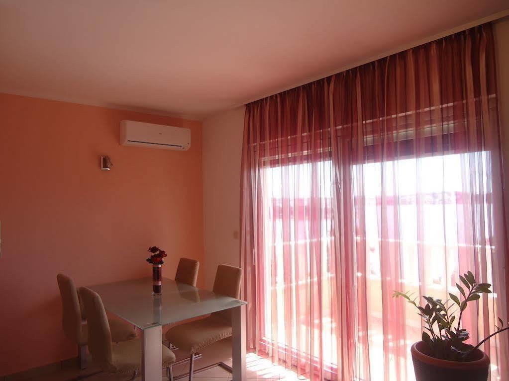 Villa Queen Trogir Exterior foto